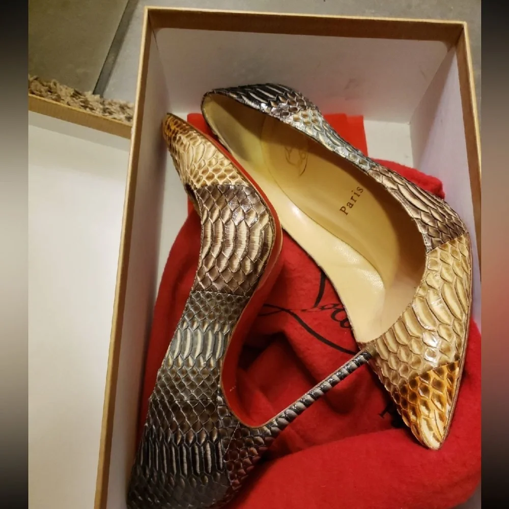 Christian Louboutin / Decollete Snake Décolleté 100 Point Toe Pumps 37 - Picture 6 of 9